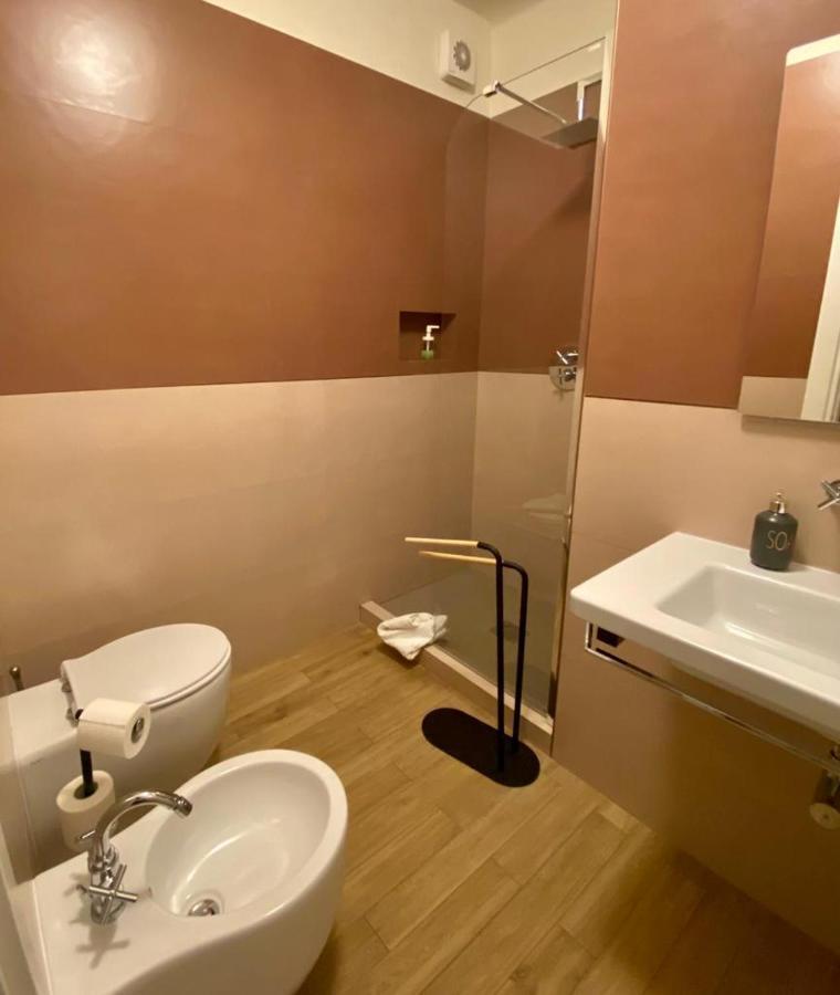 B&B Fossatello Affittacamere Генуя Экстерьер фото